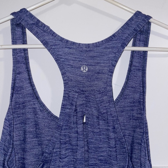 Lululemon tank top size 10 - Picture 3 of 3